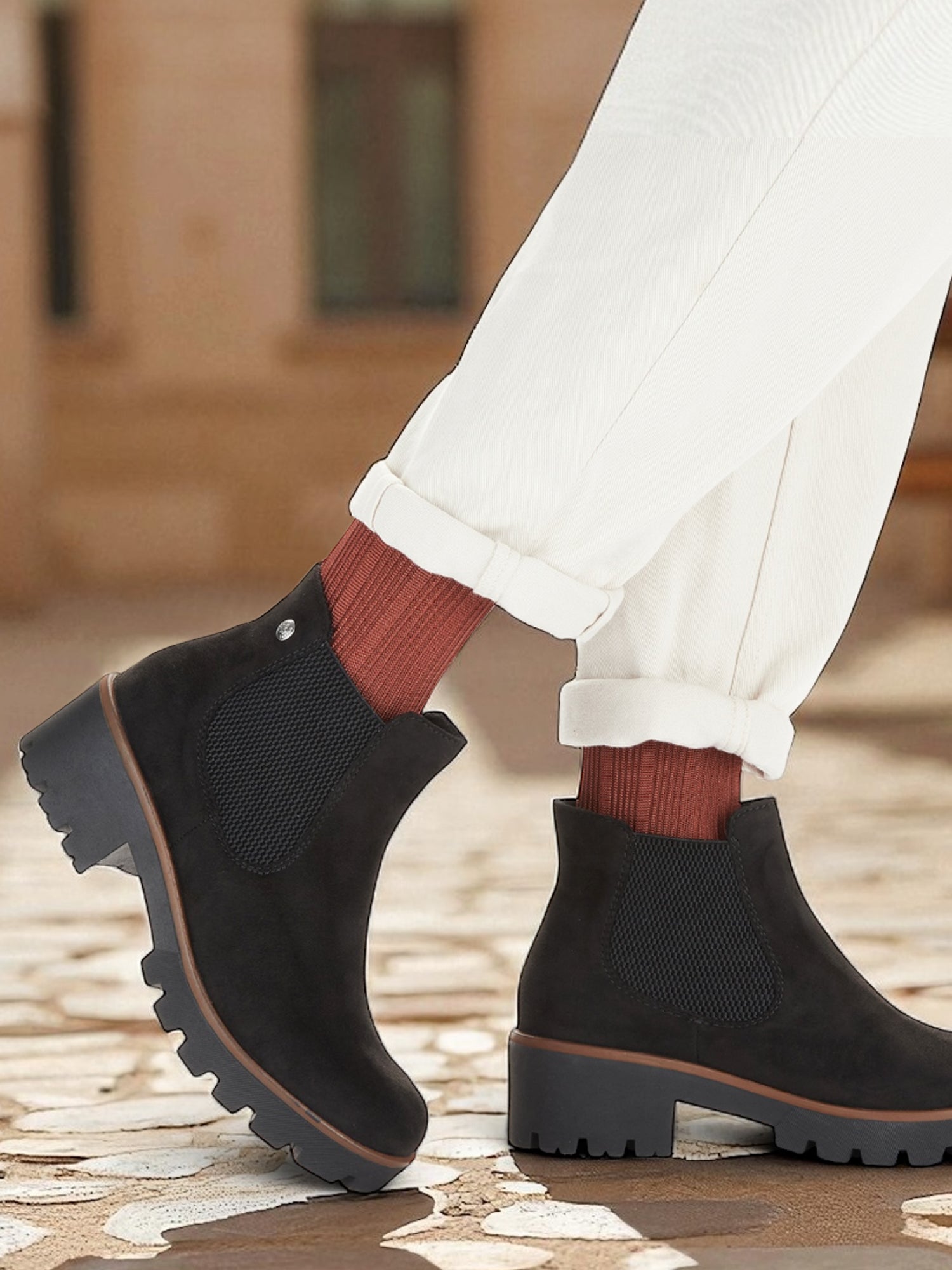 04450 Rieker Verano Chelsea Velour Lining