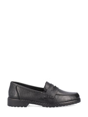04376 Rieker Ladies Loafer Black fra Rieker Comfort & Style har svart skinn, lav hæl, synlige sømmer, dekorativ rem, teksturert såle og en subtil preget logo som gir et elegant utseende.