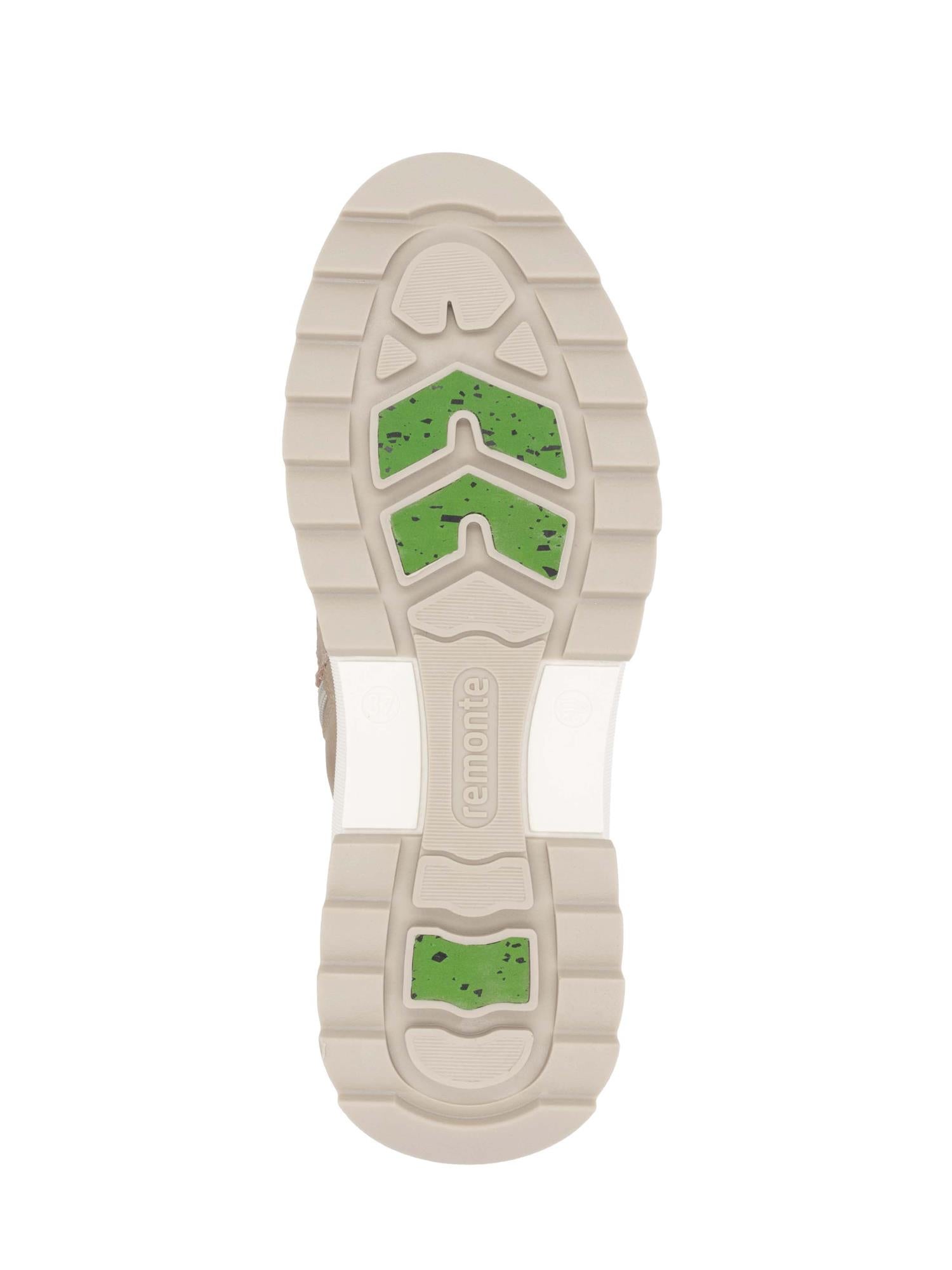 Chunky beige såle med grønne teksturerte gummipartier og "Remonte" preget nær hælen - designet for 05022 Remonte Fiber-Grip tex-membran skinn ullfôr, din ideelle semsket skinn nude vinterstøvel.