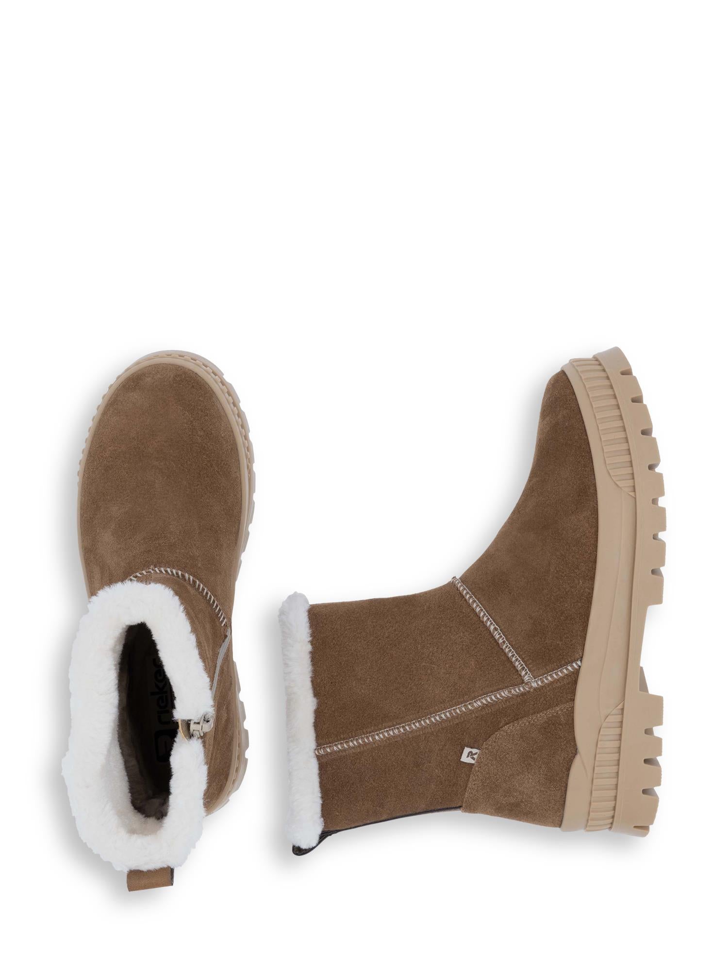 05069 Rieker-Evolution Nubuck Ullfôret Fiber-Grip vintersko fra Rieker Sport, brun damesko med chunky beige såler og hvitt lammeullfôr - vist fra siden og ovenfra mot hvit bakgrunn. Perfekt kombinasjon av stil og komfort for vinteren.