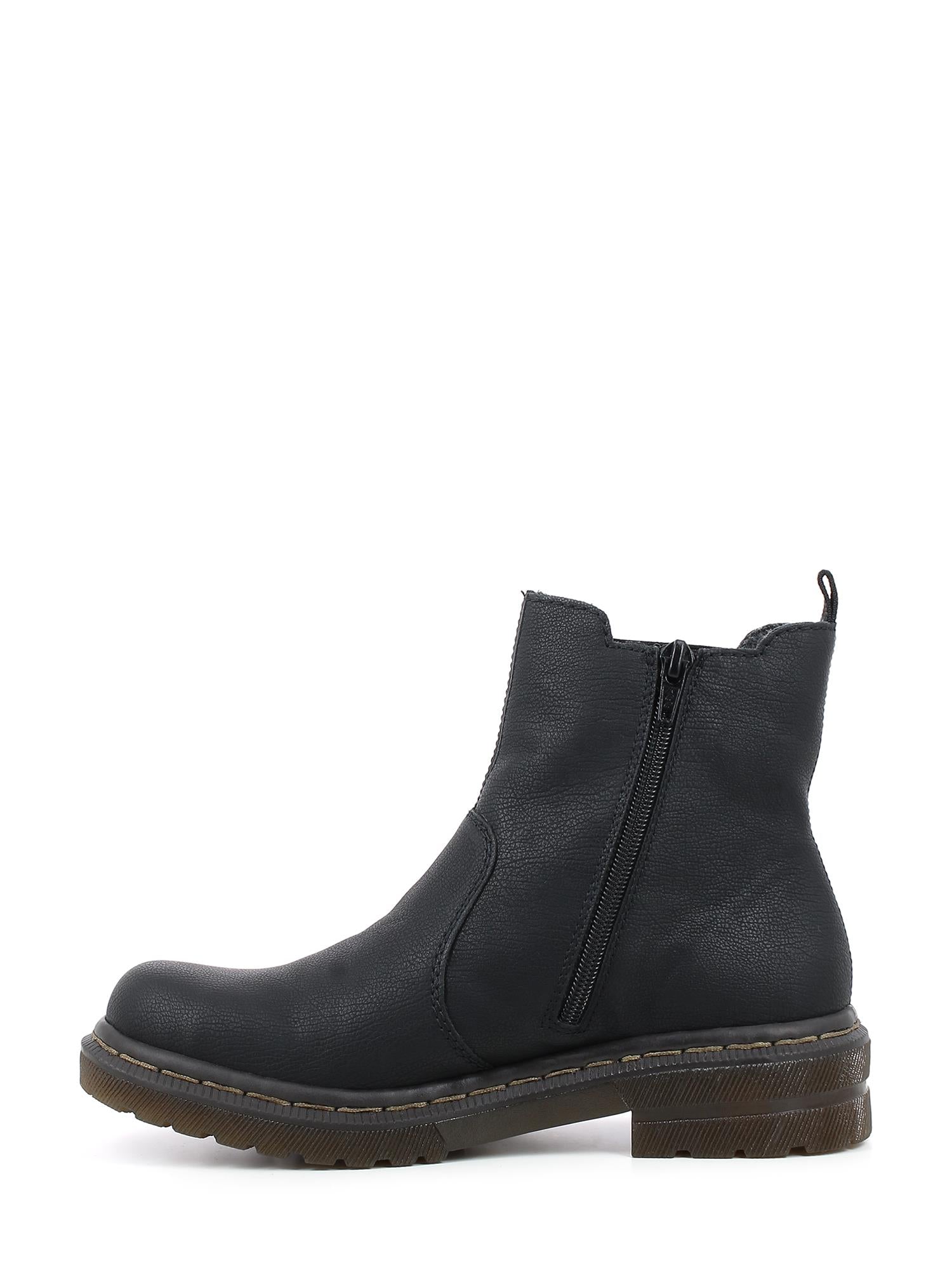 04535 Rieker Logo Chelsea Varmfóret fra Rieker Comfort & Style er en svart ankelstøvel med glidelås i siden, rund tå og brun såle med synlige sømmer, vist i profil på en hvit bakgrunn - perfekt for hverdagskomfort.