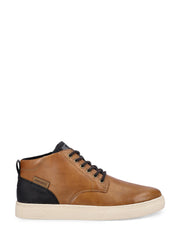 04516 Rieker-Evolution Muskat Short Boot Leather fra Rieker Sport er en brun mid-top i skinn med svarte detaljer, svarte snørebånd, hvit gummisåle, sideetikett og komfortabel Memory-innersåle. Vist i profil mot høyre på hvit.