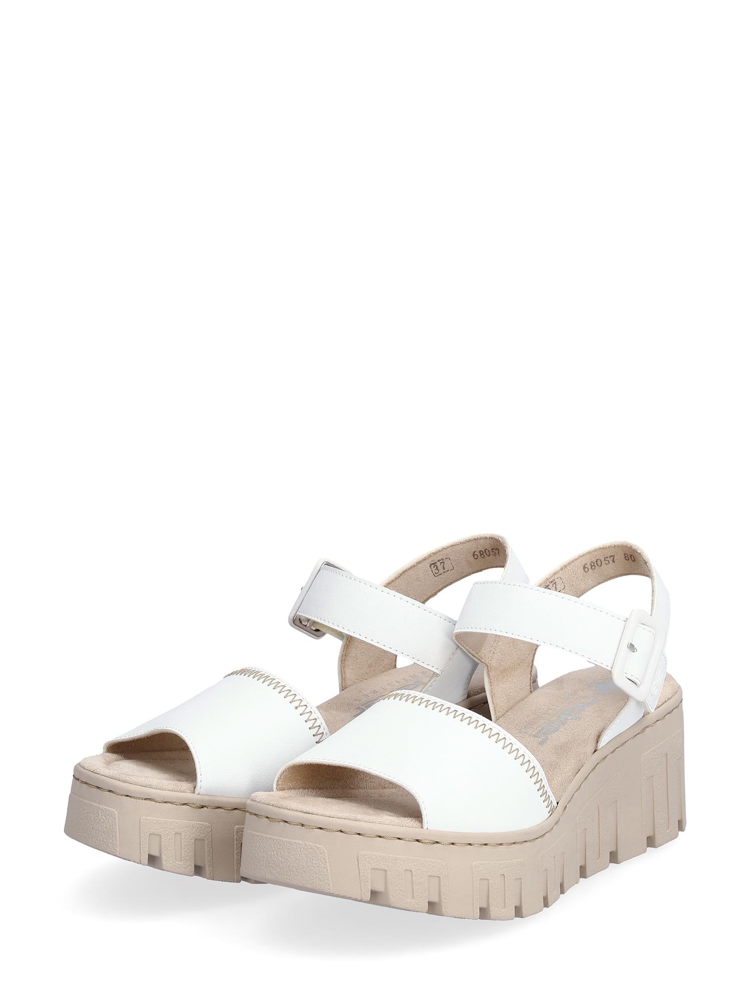 07501 Rieker Larisa Velcro Sandal fra Rieker Comfort & Style er en hvit sandal med åpen tå, tykk beige teksturert såle, myk innersåle, justerbare ankelremmer og synlige sømmer på overkanten.