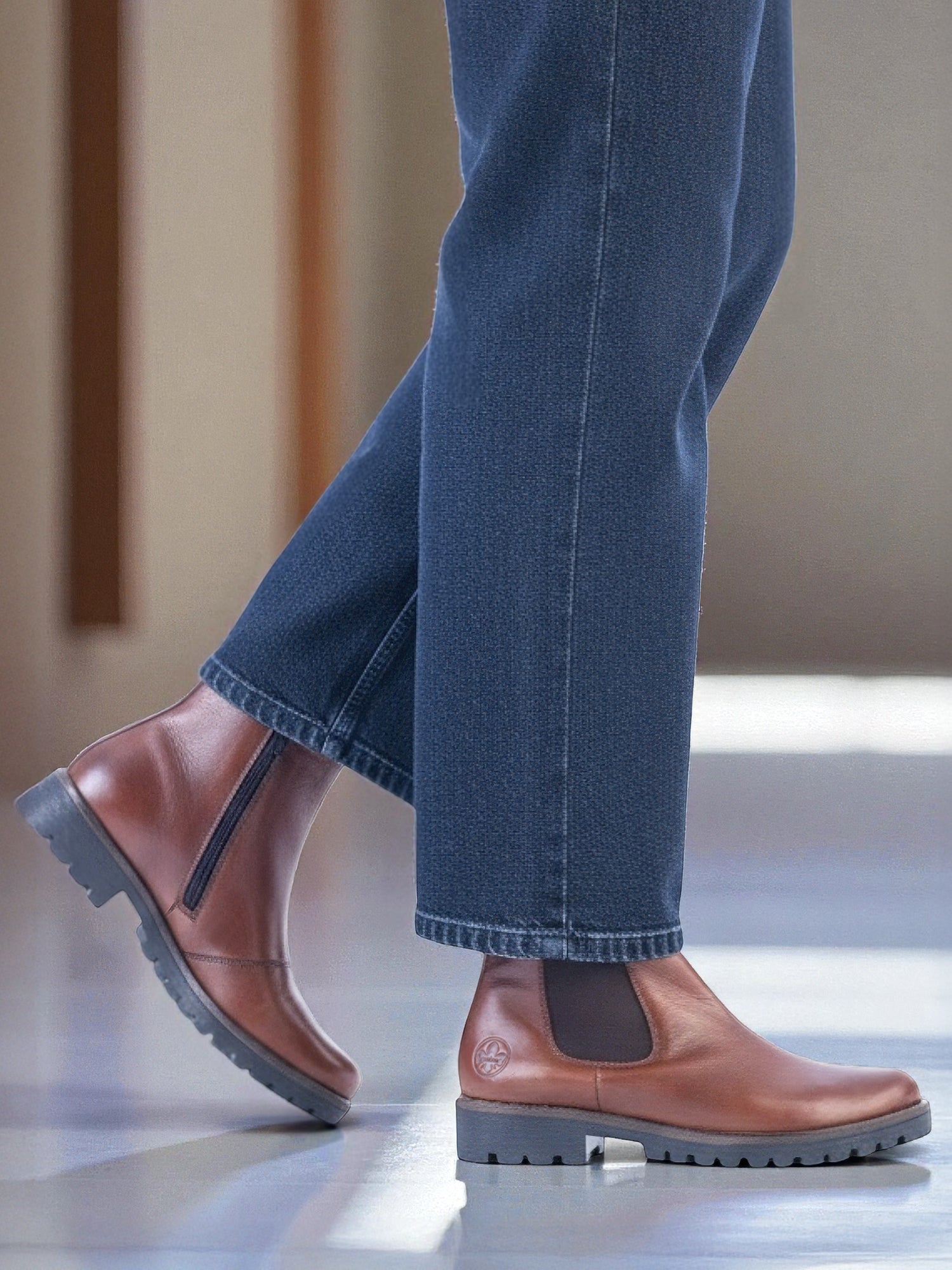 03037 Rieker Lettfòret lav Boots brun