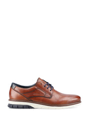 En enkelt Rieker Comfort & Style 04906 Peanut Antistress herresko med mørkeblå lisser, svart krage og hvit/svart gummisåle er vist i profil mot en hvit bakgrunn.