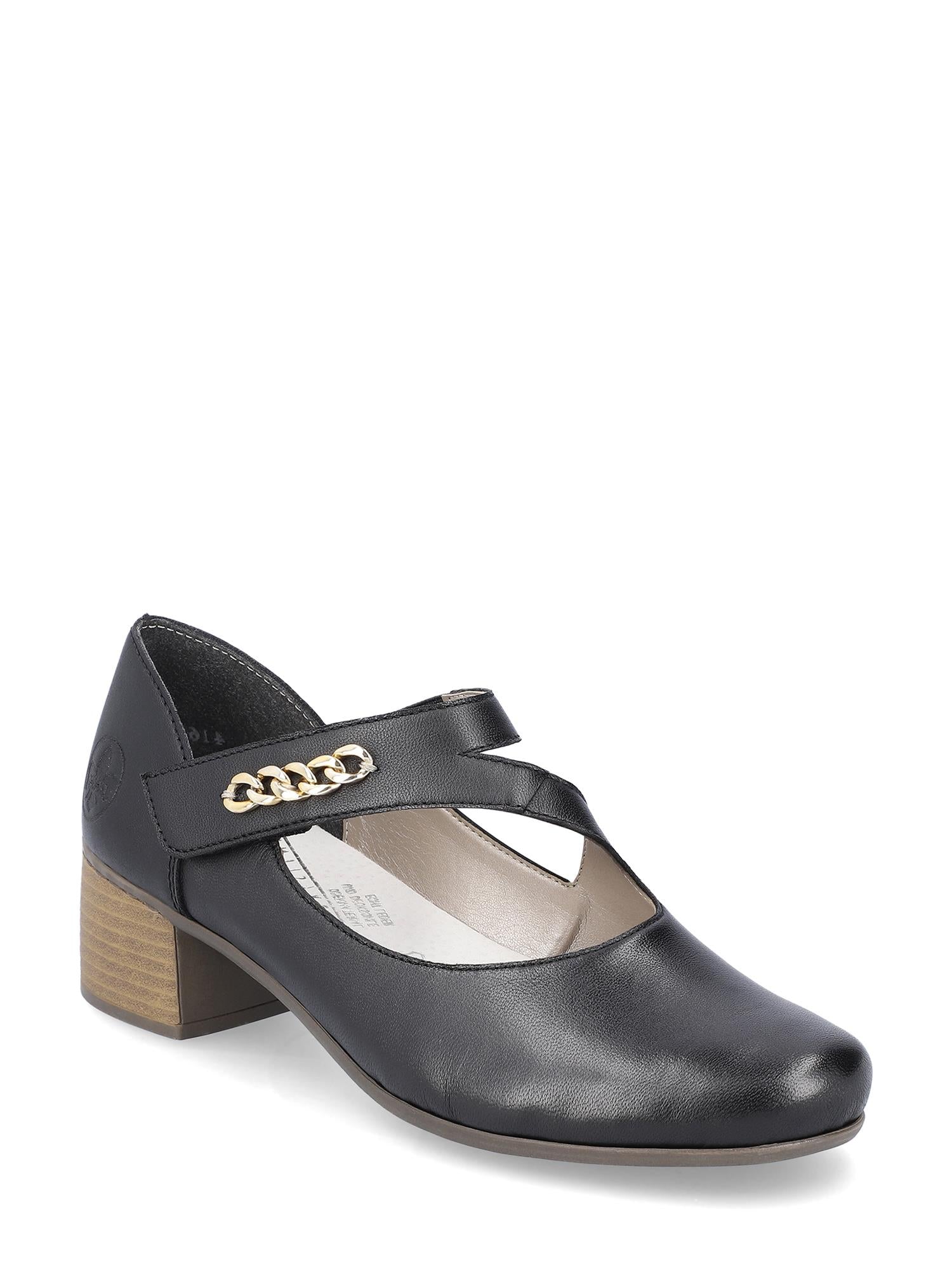 06819 Rieker Cross over Pumps fra Rieker Comfort & Style er en svart Mary Jane-pumps i skinn med skinnsåle, lav, chunky trehæl, kryssreim og gullkjededetaljer på reimen.