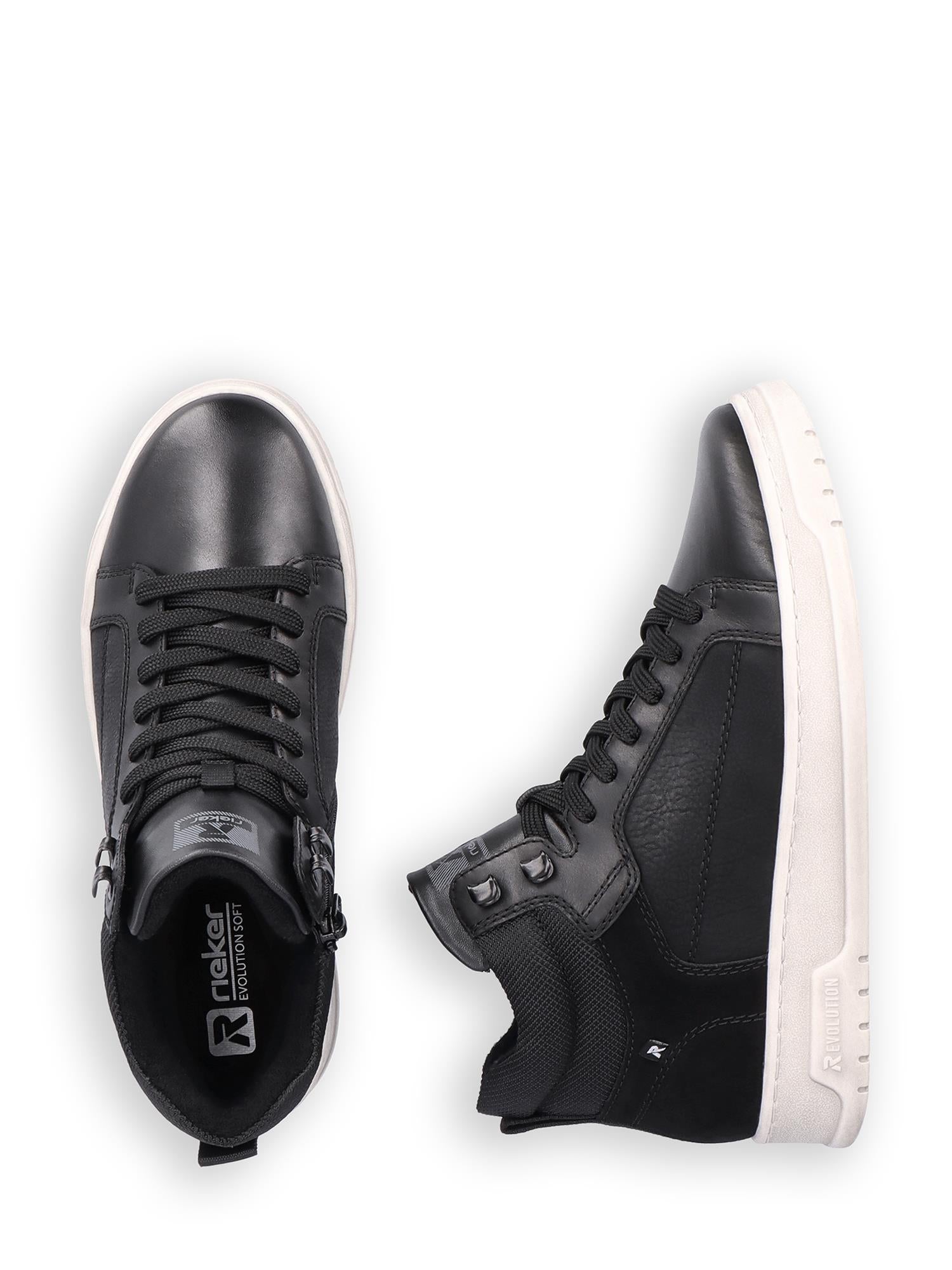 To 04511 Rieker-Evolution Nero High-Evolution Walk Dry høye joggesko fra Rieker-Evolution, i svart med hvit såle, vist ovenfra og fra siden; med svarte lisser, glidelåser på siden og merkelogoer på innersåle og såle.