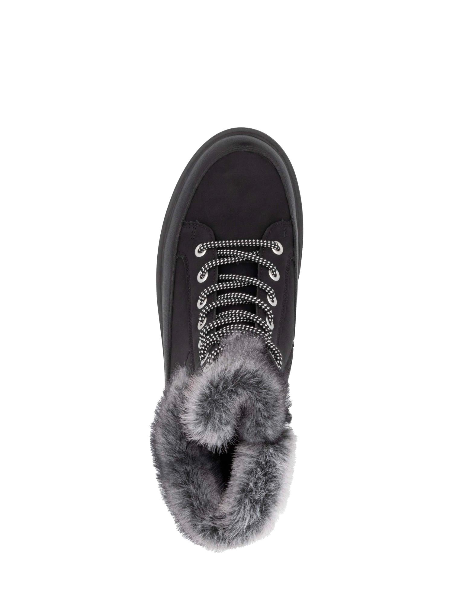 Remonte 05006 Premium leather tex, svart vinterstøvel i skinn, sett ovenfra, isolert på hvit bakgrunn, med grå fuskepelsfôr, svart- og hvitstripete lisser, ullfôret og brodder.